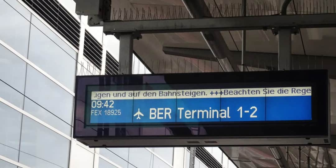 Jak dojechać na lotnisko w Berlinie: najtańsze i najszybsze opcje transportu