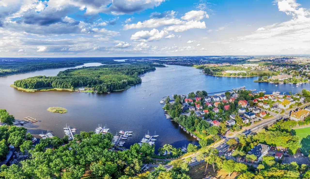 Ile wysp ma Polska? Odkryj zaskakującą liczbę i ich znaczenie Ile wysp ma Polska? Odkryj zaskakującą liczbę i ich znaczenie