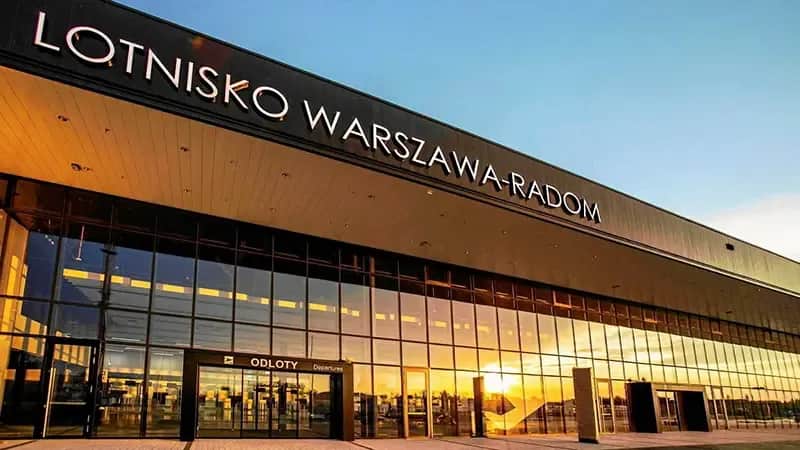 Jak dojechać na lotnisko Warszawa Radom - najlepsze opcje transportu Jak dojechać na lotnisko Warszawa Radom - najlepsze opcje transportu