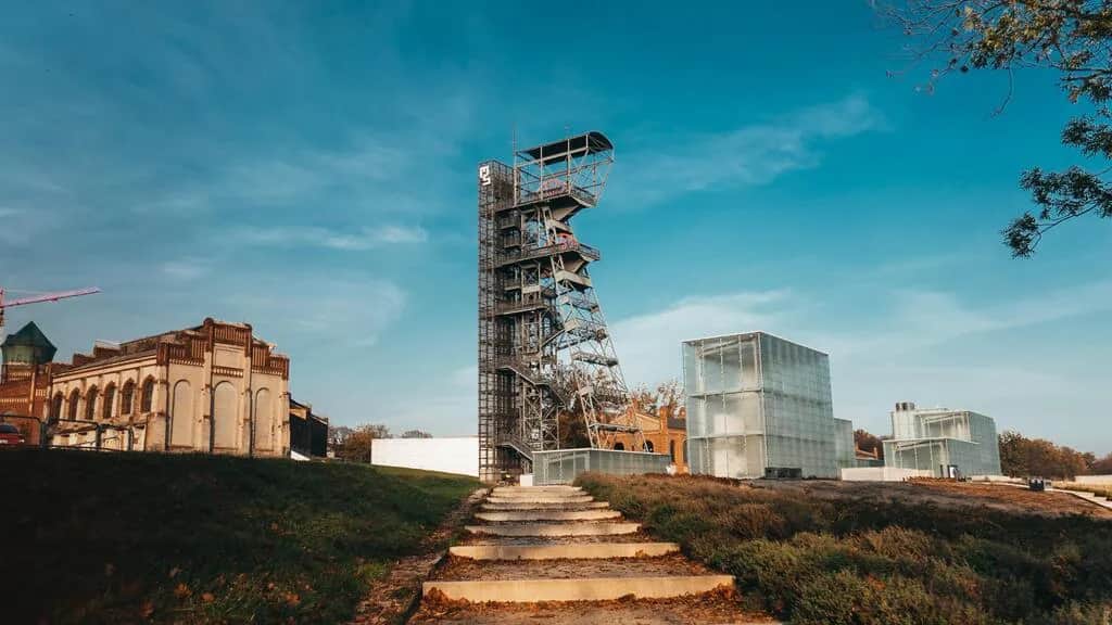 Czy na lotnisku w Katowicach jest McDonald's? Sprawdź lokalizację i opcje jedzenia